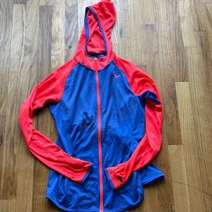 Mizuno Hoodie - size L (fits like a M) - EUC - ships free!